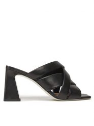 Pollini Klapki SA28117C1ITE0000 Czarny. Czarne klapki Pollini, bez wzorów, ze skóry, bez obcasa, bez zapięcia. Za 1,299.00 zł.