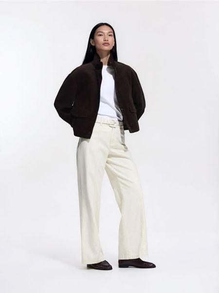Sztruksowa kurtka oversize - brązowy. Brązowe kurtki Reserved, l, bez wzorów, z bawełny, bez kaptura. Za 159.99 zł.