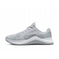 Buty treningowe damskie Nike MC Trainer 2. Szare buty treningowe Nike, bez wzorów, z gumy, bez zapięcia, na fitness i siłownię. Za 355.00 zł.
