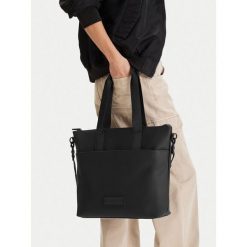 Torba Hunter. Czarne torebki klasyczne Hunter, bez wzorów, klasyczne, bez dodatków. Za 229.99 zł.