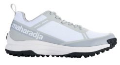 Buty hokejowe The Indian Maharadja Pro HWO122. Białe buty treningowe THE INDIAN MAHARADJA, bez wzorów, bez zapięcia, trekkingowe. Za 287.00 zł.