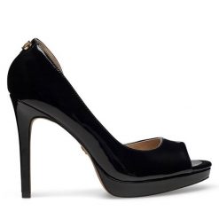 Szpilki Nine West. Czarne szpilki Nine West, bez wzorów, bez obcasa, na szpilce, bez zapięcia. Za 219.99 zł.