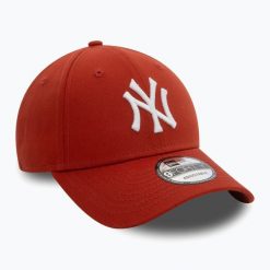 Czapka z daszkiem New Era League Essential 9FORTY New York Yankees. Czerwone czapki z daszkiem New Era, bez wzorów. Za 109.99 zł.