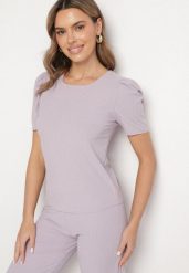 Jasnofioletowy Prążkowany T-shirt z Zakładkami przy Rękawach Kolanovia. Fioletowe t-shirty Born2be, l, bez wzorów, z jeansu, bez kołnierzyka, bez ramiączek. Za 49.99 zł.