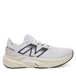 Buty do biegania New Balance. Białe buty do biegania New Balance, bez wzorów, bez zapięcia, do biegania. Za 499.99 zł.
