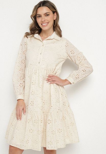 Beżowa Bawełniana Sukienka Ozdobiona Haftem Folira. Brązowe sukienki Born2be, na co dzień, l, bez wzorów, z bawełny, eleganckie, bez kołnierzyka, bez ramiączek, midi. Za 139.99 zł.