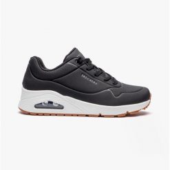 Buty SKECHERS Uno Stand On Air. Czarne buty do biegania Skechers, bez wzorów, bez zapięcia, do biegania, skechers sport. Za 299.00 zł.