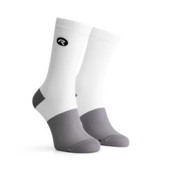 Skarpetki sportowe unisex Rogelli Distance. Czarne skarpetki Rogelli, bez wzorów, z elastanu. Za 60.00 zł.