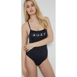 Roxy jednoczęściowy strój kąpielowy Active kolor czarny miękka miseczka. Czarne stroje jednoczęściowe Roxy, bez wzorów, z dzianiny. Za 189.99 zł.