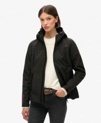 Damska kurtka z kapturem Superdry Trekker. Czarne kurtki Superdry, xs, bez wzorów, z materiału, eleganckie, z kapturem. Za 428.40 zł.