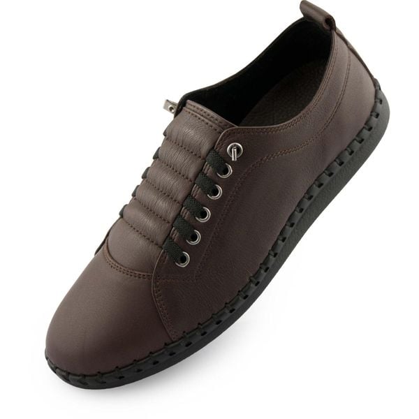 Eleganckie skórzane trampki Nell M6019 w kolorze brązowym, rozmiar 39. Brązowe trampki ENELL, bez wzorów, eleganckie, bez zapięcia. Za 336.99 zł.