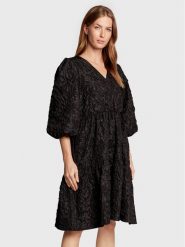 Gestuz Sukienka codzienna Velinagz 10906473 Czarny Regular Fit. Czarne sukienki Gestuz, na co dzień, bez wzorów, z syntetyku, bez kołnierzyka, bez ramiączek, proste. Za 479.99 zł.