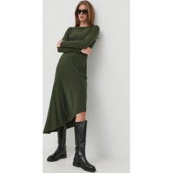 Max Mara Leisure sukienka kolor zielony midi prosta. Zielone sukienki Max Mara Leisure, na co dzień, l, bez wzorów, z dzianiny, z asymetrycznym kołnierzem, bez ramiączek, maxi, asymetryczne. Za 919.99 zł.