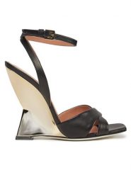 Pollini Sandały SA1602AE1ITEZ000 Czarny. Czarne sandały Pollini, bez wzorów, ze skóry, bez obcasa, na koturnie, bez zapięcia. Za 1,939.00 zł.