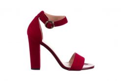 Sandały Bayla-056 8024-1432 Burgund Zamsz, Skóra naturalna - 40. Czerwone sandały Bayla, bez wzorów, ze skóry, biznesowe, bez obcasa, na słupku, bez zapięcia. W wyprzedaży za 134.10 zł.