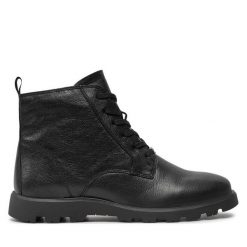 Botki Caprice. Czarne botki Caprice, bez wzorów, bez obcasa, na płaskiej podeszwie, bez zapięcia. Za 299.99 zł.