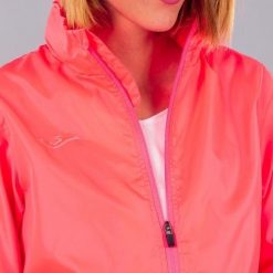 Kurtka do biegania damska Joma Galia przeciwdeszczowa. Brązowe kurtki przeciwdeszczowe Joma, xs, bez wzorów, do biegania. Za 123.99 zł.