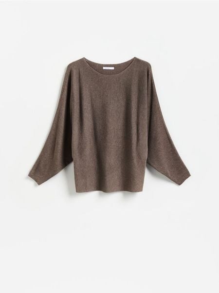 Sweter z kimonowym rękawem - brązowy. Brązowe swetry Reserved, l, bez wzorów, z dzianiny, bez ramiączek. Za 99.99 zł.