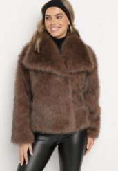 Brązowa Futrzana Kurtka z Szerokim Kołnierzem Merionnie. Brązowe kurtki Born2be, uniwersalny, bez wzorów, z futra, eleganckie, bez kaptura. Za 289.99 zł.