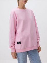 Bawełniana bluza z aplikacją - pastelowy róż. Czerwone bluzy Reserved, l, z aplikacjami, z bawełny, bez kaptura. Za 79.99 zł.
