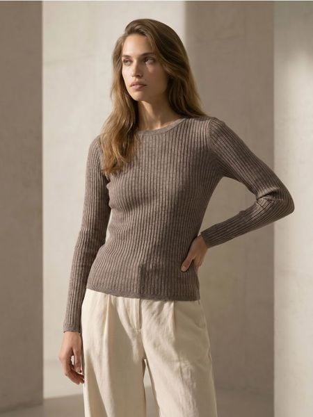 Prążkowany sweter z wiskozą - Inny. Swetry Sinsay, l, bez wzorów, prążkowane, bez ramiączek. Za 29.99 zł.