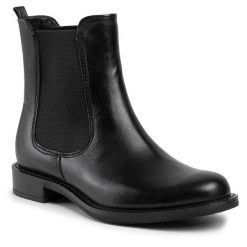 Sztyblety ECCO. Czarne botki ECCO, bez wzorów, bez obcasa, na płaskiej podeszwie, bez zapięcia. Za 649.99 zł.