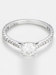 DIAMANTA Złoty pierścionek "Solitaire Royal" z diamentami rozmiar: 60. Szare pierścionki DIAMANTA, z diamentem, złote. Za 11,192.99 zł.