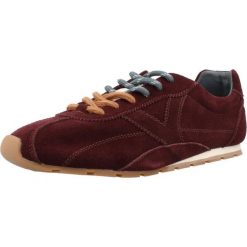 Buty VICTORIA 1159100V Bordeaux. Czerwone buty trekkingowe VICTORIA, bez wzorów, bez zapięcia, trekkingowe. Za 318.99 zł.
