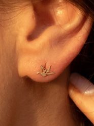 OR ÉCLAT Złote kolczyki-wkrętki "Envolée" rozmiar: onesize. Żółte kolczyki Or Éclat, złote. Za 260.99 zł.