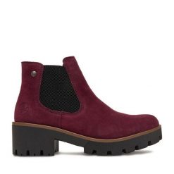 Botki Rieker. Czerwone botki Rieker, bez wzorów, bez obcasa, na płaskiej podeszwie, bez zapięcia. Za 399.99 zł.
