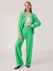 Gerry Weber Spodnie w kolorze zielonym rozmiar: 38. Zielone spodnie materiałowe Gerry Weber, bez wzorów, z materiału, z podwyższonym stanem. Za 184.46 zł.