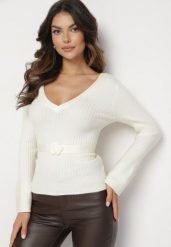 Beżowy Sweter z Prążkowanego Materiału z Dodatkiem Wiskozy Ozdobnym Paskiem i Kwiatem Clendra. Brązowe swetry Born2be, m, z aplikacjami, z jeansu, klasyczne, bez ramiączek. W wyprzedaży za 84.99 zł.