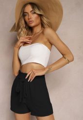 Czarne Szorty High Waist o Luźnym Kroju z Gumką w Talii i Regulowanym Troczkiem Tiamatissa. Czarne szorty Renee, bez wzorów. W wyprzedaży za 35.99 zł.