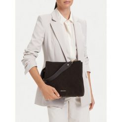 Torebka GINO ROSSI. Brązowe torebki klasyczne Gino Rossi, bez wzorów, klasyczne, bez dodatków. Za 499.99 zł.