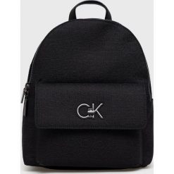 Calvin Klein plecak damski kolor czarny mały. Czarne plecaki Calvin Klein, bez wzorów, do ręki, bez dodatków. Za 749.99 zł.