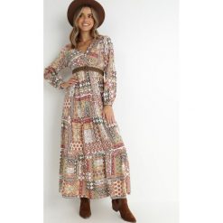 Beżowo-Różowa Sukienka z Kopertowym Dekoltem w Patchworkowy Wzór Betey. Brązowe sukienki Born2be, na co dzień, l, bez wzorów, z jeansu, eleganckie, bez kołnierzyka, bez ramiączek, maxi, kopertowe. W wyprzedaży za 90.99 zł.