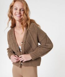 Baba Kardigan Z Dzianiny - S - Khaki - Etam. Brązowe swetry Etam, s, bez wzorów, z dzianiny, bez ramiączek. Za 189.90 zł.