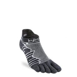 Skarpety do biegania Injinji Ultra Run No-Show Wool. Czarne skarpetki Injinji, bez wzorów. Za 102.99 zł.