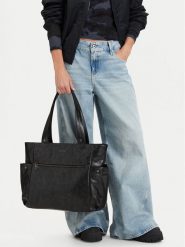G-Star Raw Torebka C-LDA8720 Czarny. Czarne torebki klasyczne G-Star, bez wzorów, ze skóry, retro, bez dodatków. Za 279.99 zł.