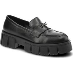Czarne Półbuty Chebello Wygodne Skórzane Buty. Czarne półbuty wsuwane CheBello, z aplikacjami, ze skóry, bez obcasa, na płaskiej podeszwie. Za 429.00 zł.