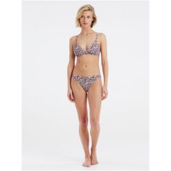 Strój kąpielowy damski dwuczęściowy Protest Prteibli bikini. Czerwone bikini Protest, bez wzorów. W wyprzedaży za 145.00 zł.