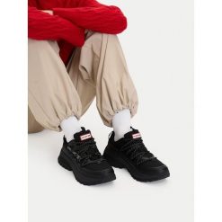 Trekkingi Hunter. Czarne buty trekkingowe Hunter, bez wzorów, bez zapięcia, trekkingowe. Za 299.99 zł.