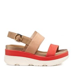 Sandały Geox. Sandały Geox, bez wzorów, bez obcasa, na płaskiej podeszwie, bez zapięcia. Za 459.99 zł.