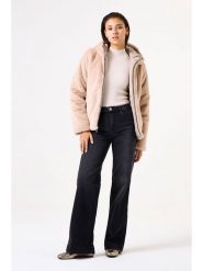 Garcia Kurtka zimowa w kolorze kremowym rozmiar: M. Brązowe kurtki Garcia, na zimę, m, bez wzorów, z puchu, bez kaptura. Za 295.99 zł.