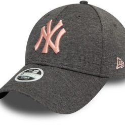 Czapka z daszkiem damska 9FORTY Tech New York Yankees MLB Cap. Szare czapki z daszkiem New Era, bez wzorów, z bawełny, sportowe. Za 109.99 zł.