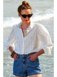 Trend Alacati Bluzka w kolorze białym rozmiar: M. Białe bluzki Trend Alacati, m, bez wzorów, z bawełny, bez kołnierzyka, bez ramiączek. Za 70.41 zł.