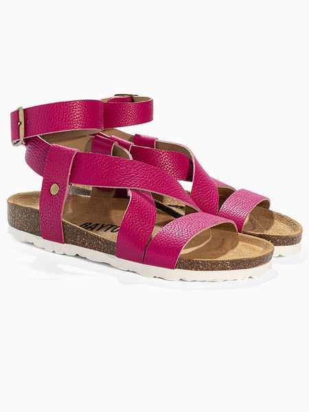 BAYTON Skórzane sandały "Mykonos" w kolorze różowym rozmiar: 36. Różowe sandały Bayton, bez wzorów, klasyczne, z otwartym noskiem, bez obcasa, bez zapięcia. Za 158.10 zł.