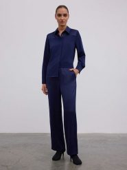 BGN Spodnie w kolorze granatowym rozmiar: 36. Niebieskie spodnie materiałowe BGN, bez wzorów, z materiału. Za 131.12 zł.