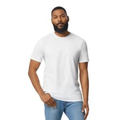 Koszulka Unisex Dla Dorosłych Softstyle Plain Enzyme Washed T-shirt. Białe t-shirty GILDAN, bez wzorów, sportowe, bez kołnierzyka, bez ramiączek. Za 46.99 zł.