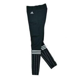 Second life - Legginsy do fitnessu, jogi i biegania dla kobiet - Jak nowy. Czarne legginsy sportowe adidas, s, bez wzorów, do biegania. Za 122.63 zł.